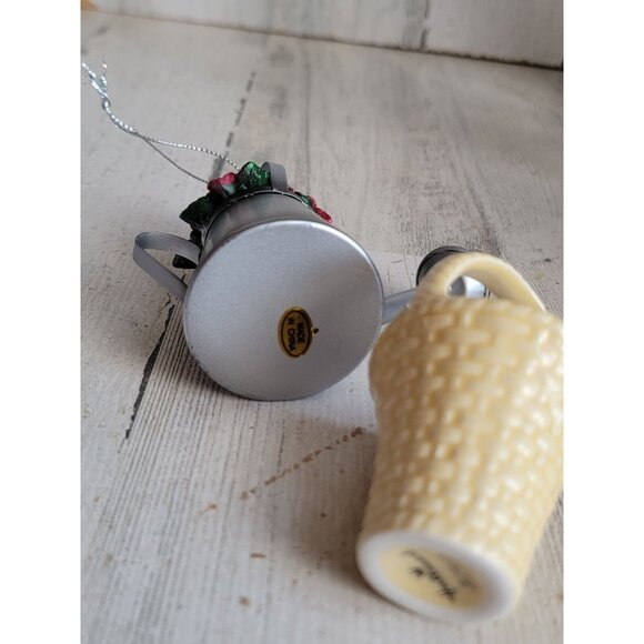 Garden watering can poinsettia basket hanging spring ornament set - Picture 6 of 6